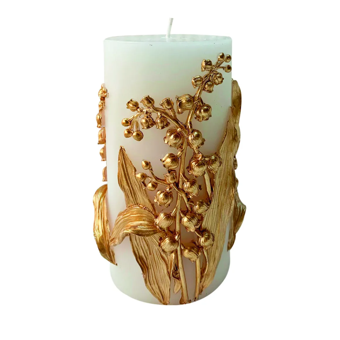 candela_cilindrica_con_fo_1.webp Candela cilindrica con foglie e fiori a rilievo oro, disponibile in diverse misure.