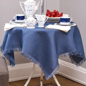 CENTROTAVOLA IN PURO LINO CON FRANGE DISPONIBILE IN 6 COLORI