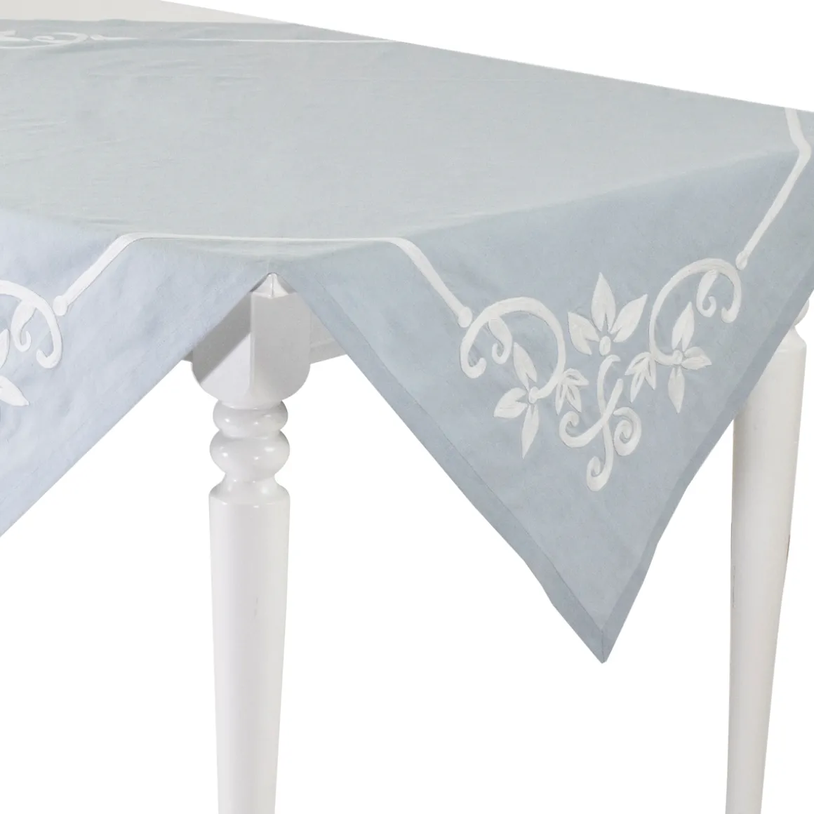 centrotavola_lino_e_coton_0-1.webp CENTROTAVOLA LINO E COTONE DISPONIBILE IN 3 VARIANTI DI COLORE