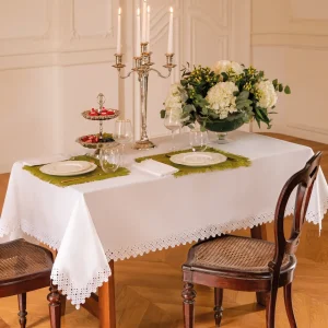 CENTROTAVOLA LINO E COTONE RICAMATO