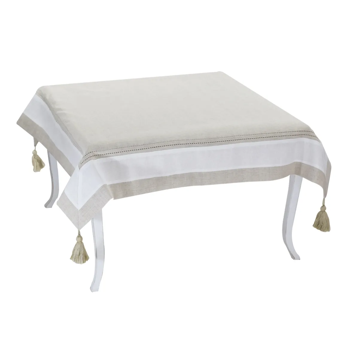 centrotavola_orlo_a_giorn_1.webp CENTROTAVOLA ORLO A GIORNO E BALZA IN LINO DISPONIBILE IN 3 COLORI