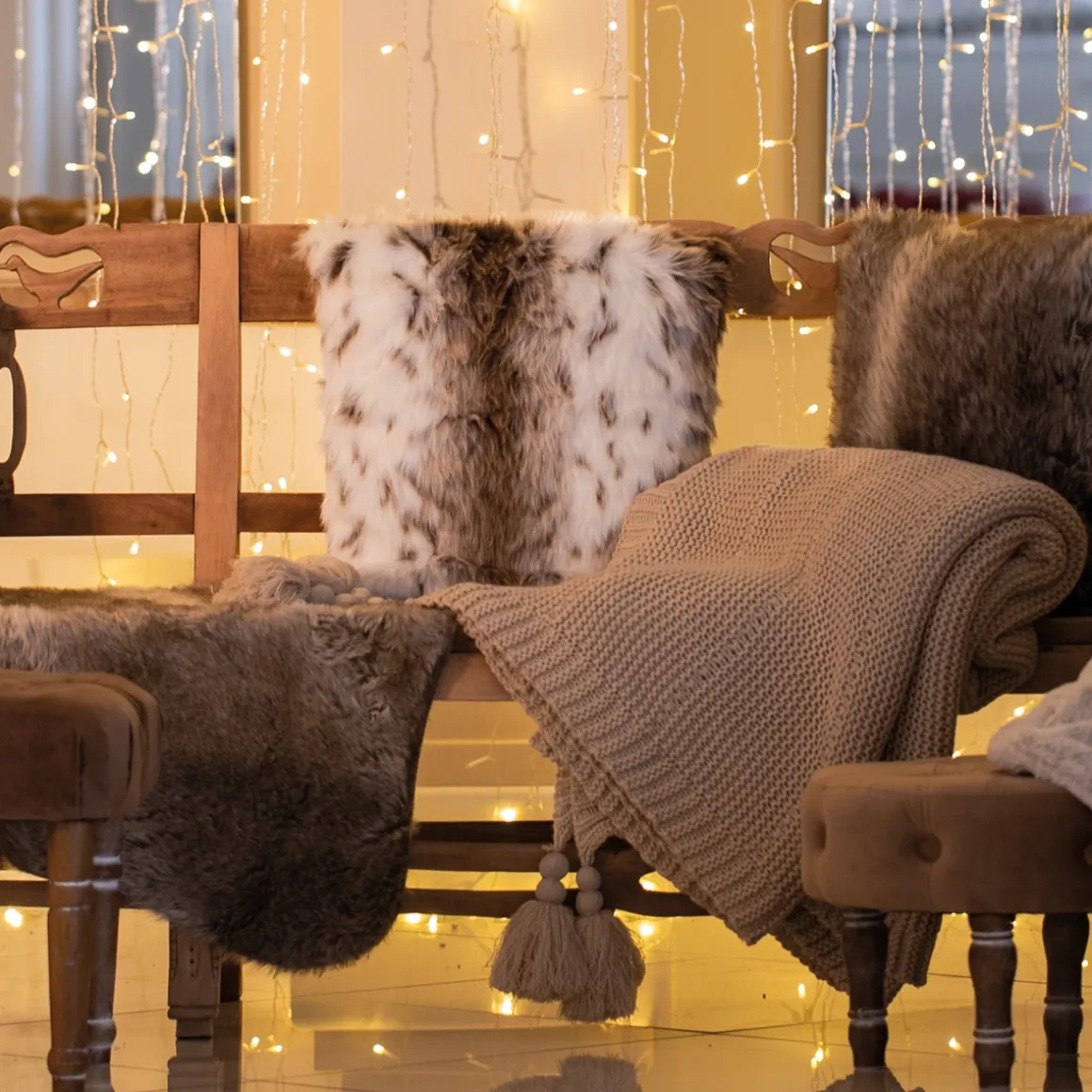 coperta_in_maglia_con_nap_1-1.webp Coperta in maglia con nappe