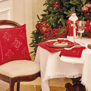 Copricuscino du2019arredo con zip tinta unita rosso ricamato a mano