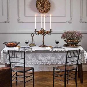 COPRITAVOLO PIZZO FILET DISPONIBILE IN 2 VARIANTI DI COLORE