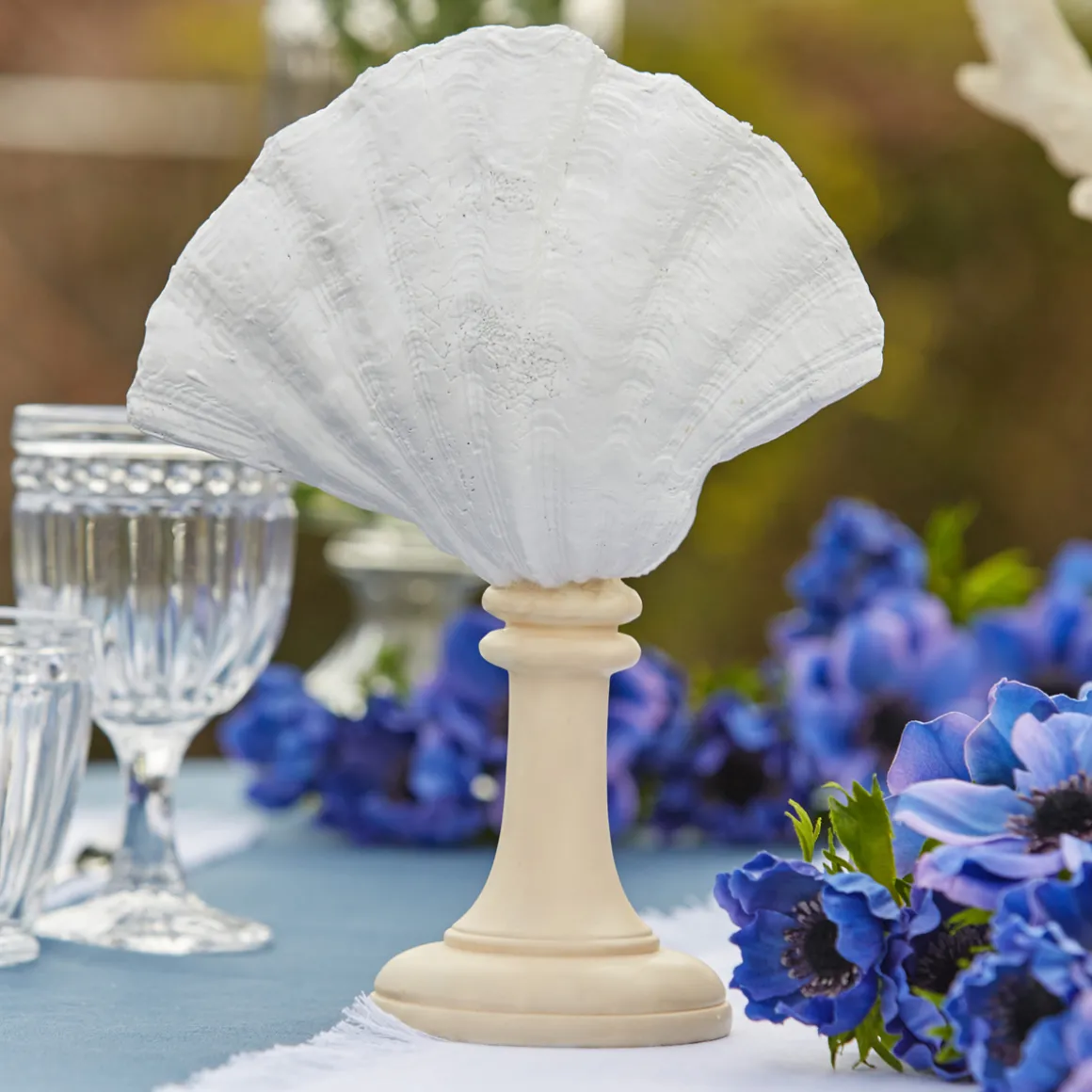 decorazione_conchiglia_bi_1.webp Decorazione Conchiglia bianca con base