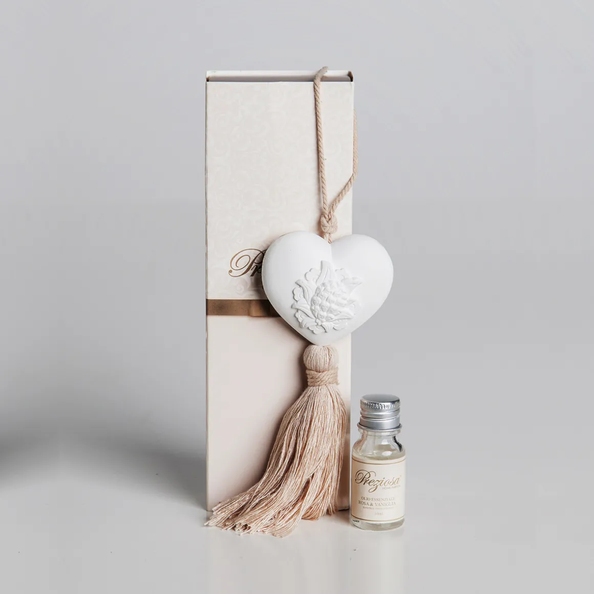 gessetto_profumato_a_form_0.webp Gessetto profumato a forma di cuore (rosa & vaniglia)