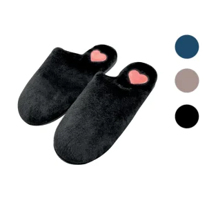 Pantofole donna antiscivolo con disegno a cuore, disponibile in diversi colori e taglie.