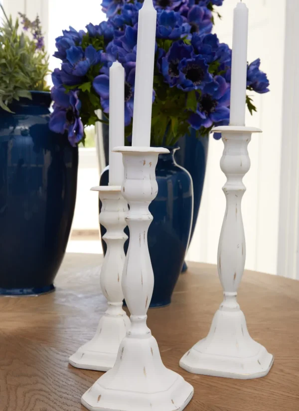 Portacandela Antique con finiture in bianco antico