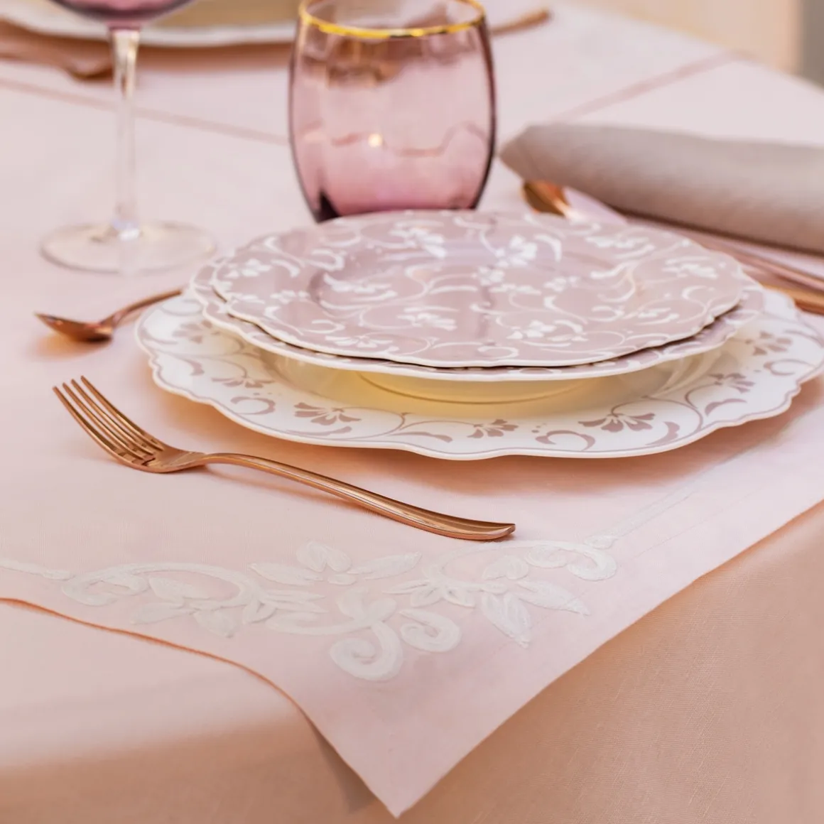 runner_lino_e_cotone_disp_3.webp RUNNER LINO E COTONE DISPONIBILE IN 3 VARIANTI DI COLORE