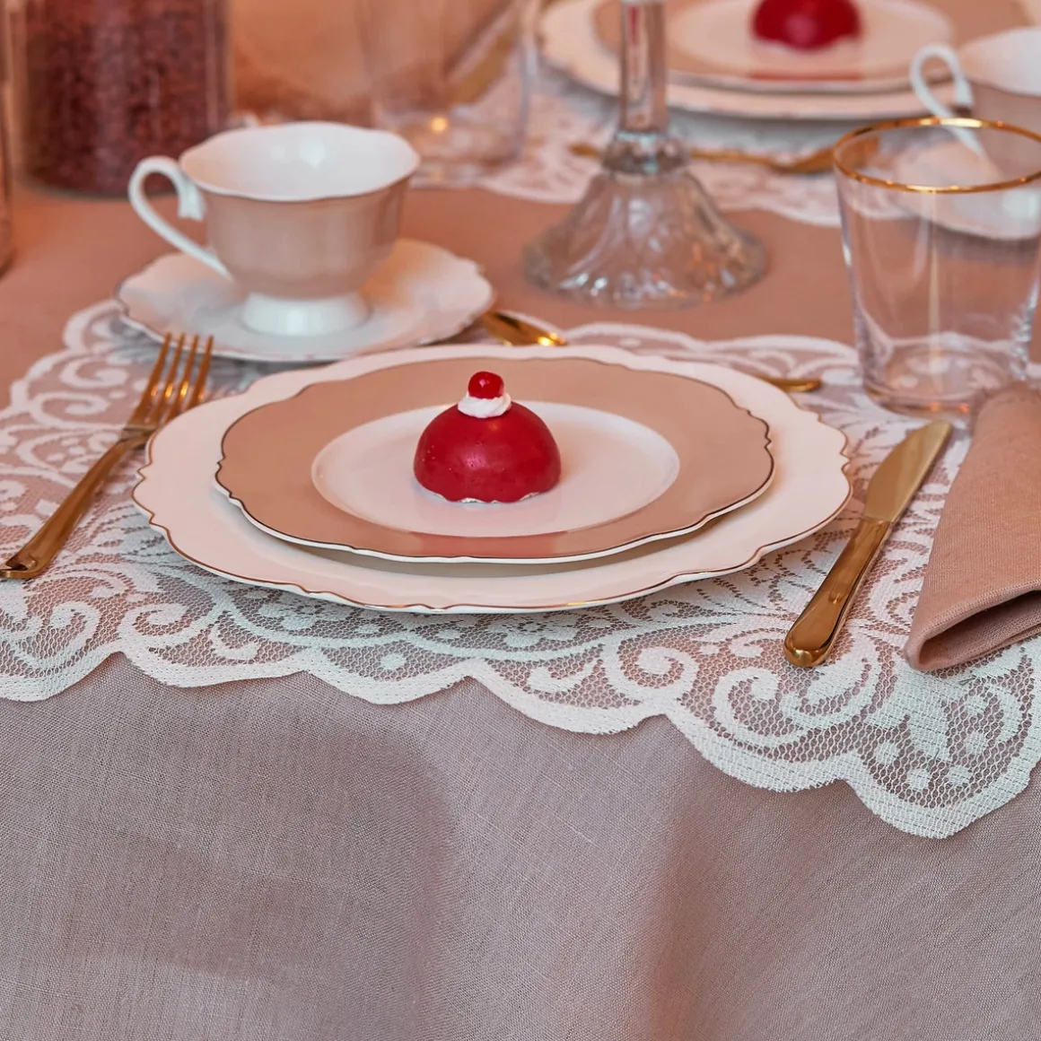 set__tovagliette_pizzo_fi_1.webp SET 2 TOVAGLIETTE PIZZO FILET DISPONIBILE IN 2 VARIANTI DI COLORE