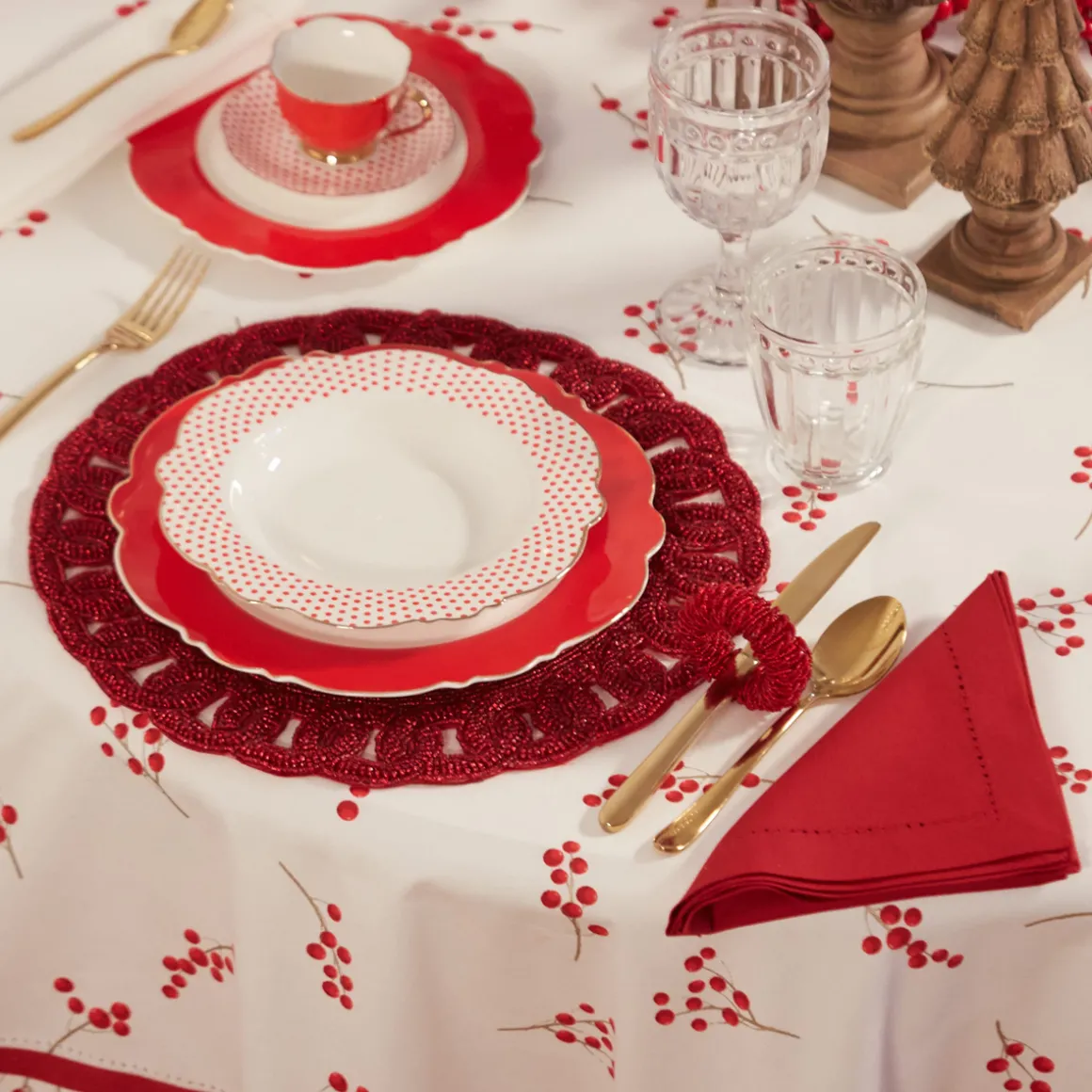 set__tovaglioli_in_cotone_1.webp Set 6 Tovaglioli in cotone con orlo a giorno