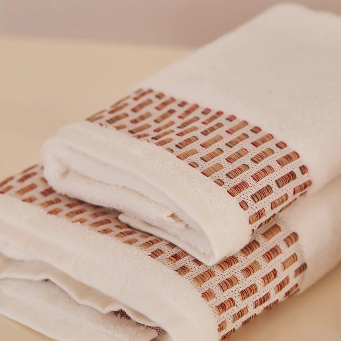 set_asciugamani__cotone_n_6-1.webp SET ASCIUGAMANI 100% COTONE NUA COTTON IN 6 VARIANTI DI COLORE