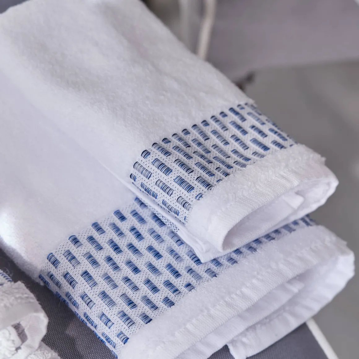 set_asciugamani__cotone_n_9-1.webp SET ASCIUGAMANI 100% COTONE NUA COTTON IN 6 VARIANTI DI COLORE