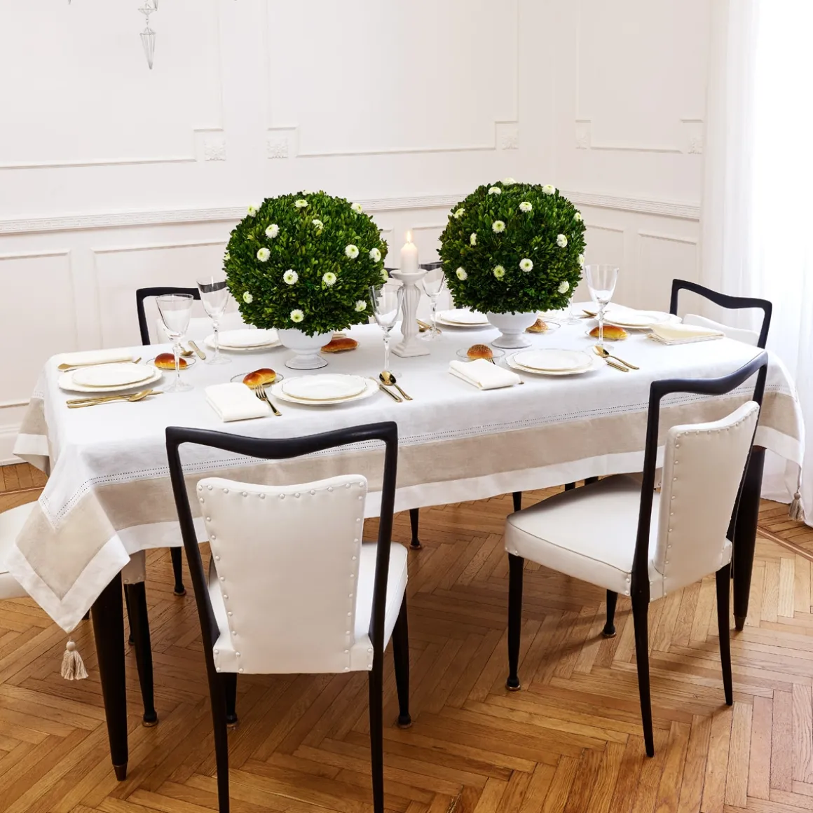 tovaglia_orlo_a_giorno_e__0.webp TOVAGLIA ORLO A GIORNO E BALZA IN LINO DISPONIBILE IN 3 COLORI