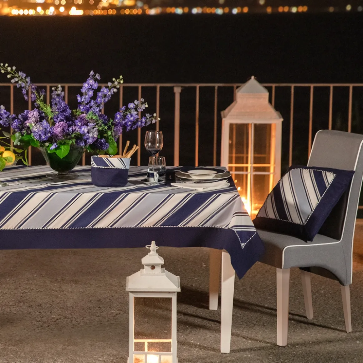 tovaglia_panama_stampata__0.webp TOVAGLIA PANAMA STAMPATA CON BORDO E CORDONCINO