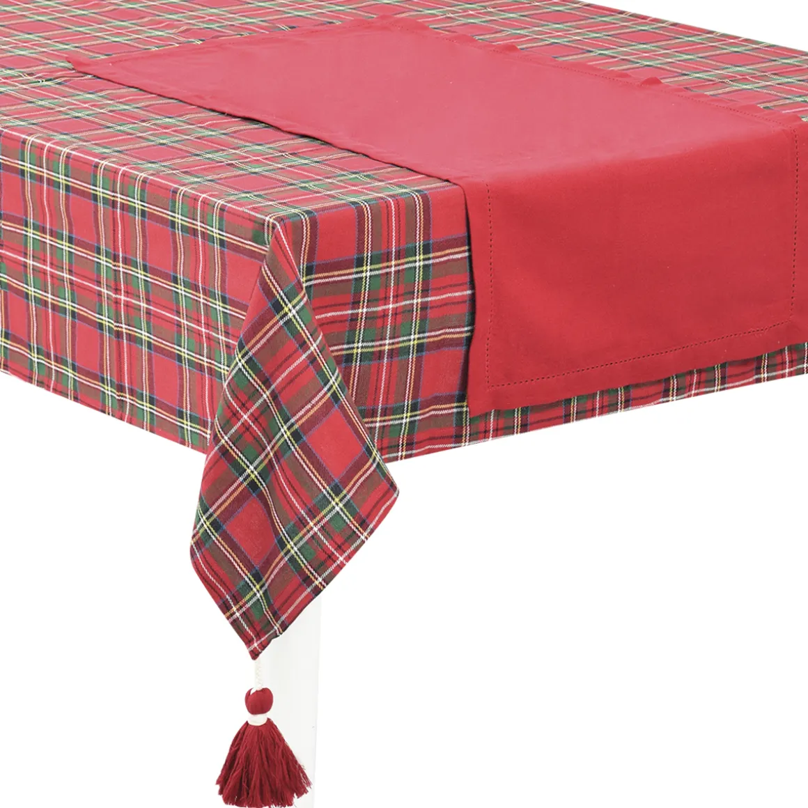 tovaglia_tinto_filo_tarta_0.webp Tovaglia tinto filo tartan fondo rosso con nappe ai 4 angoli + Runneru00a0 tinta unita rossa con orlo a giorno lavorati a mano
